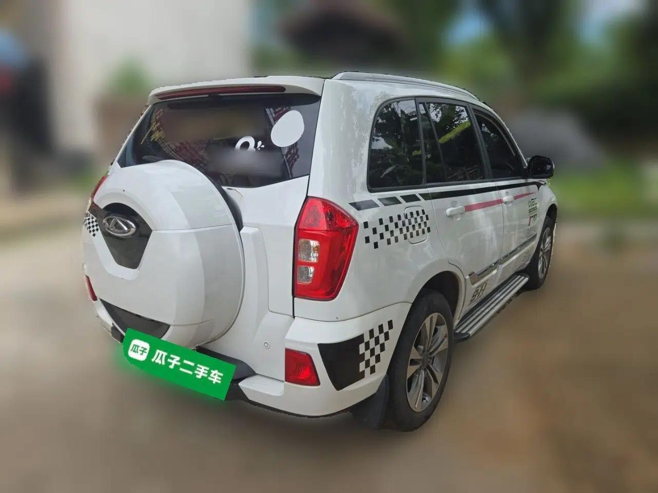 Chery Tiggo 3 2015 1.6L Manual Luxury Commemorative Edition — миниатюра 6