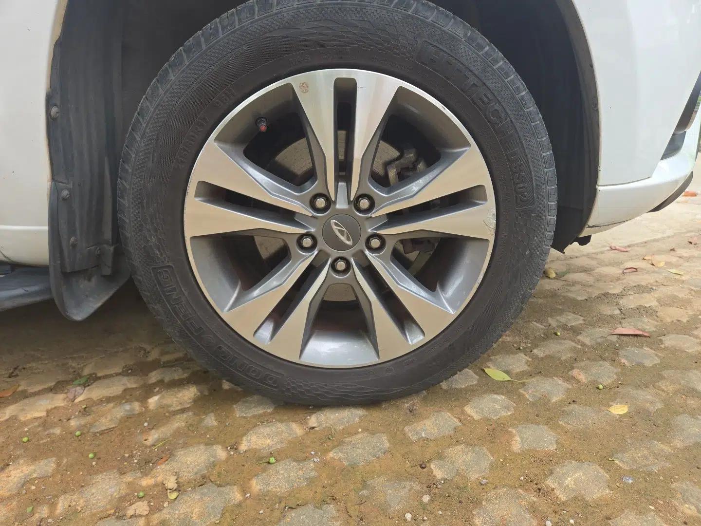 Chery Tiggo 3 2015 1.6L Manual Luxury Commemorative Edition — миниатюра 8