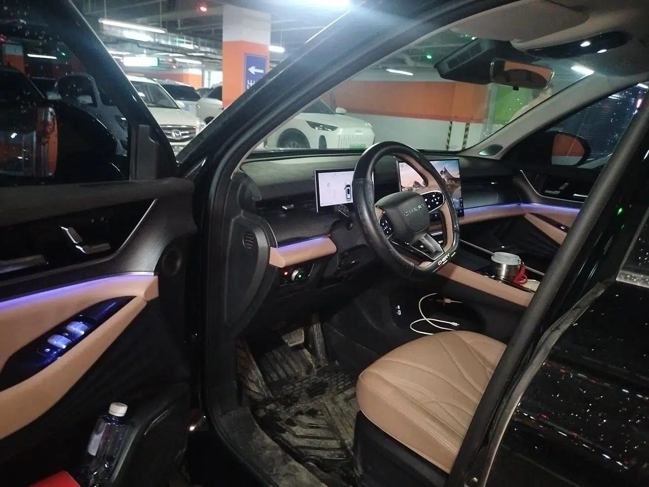 Chery Tiggo 8 L 2024 2.0T Two-Wheel Drive Luxury Edition 5 Seats — миниатюра 16