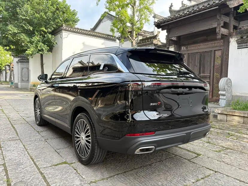 Chery Tiggo 8 L 2024 2.0T Two-Wheel Drive Prestige Version 5 Seats — миниатюра 15