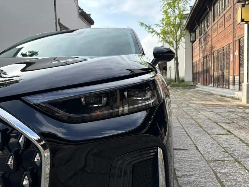 Chery Tiggo 8 L 2024 2.0T Two-Wheel Drive Prestige Version 5 Seats — миниатюра 8