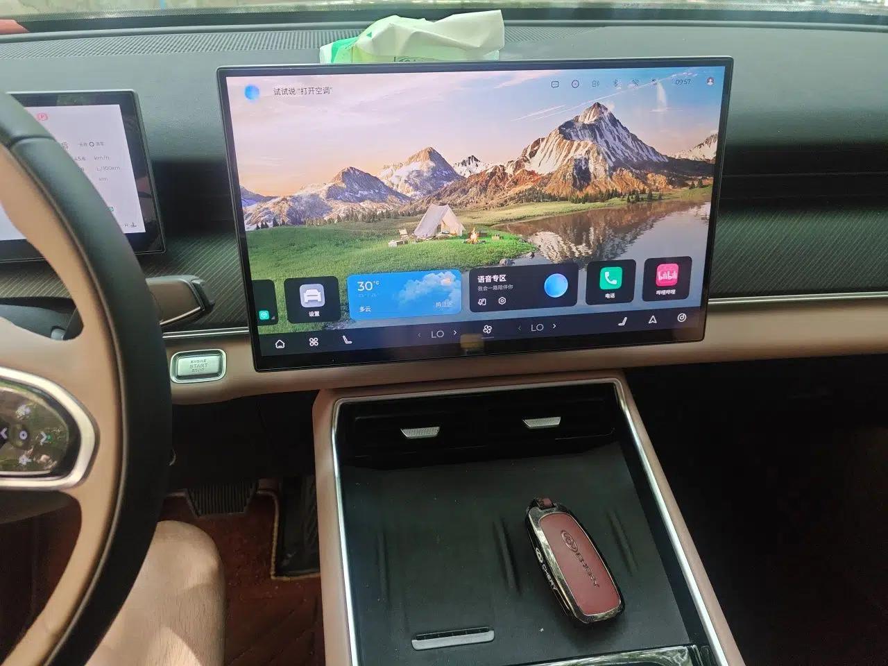 Chery Tiggo 8 L 2024 2.0T Two-Wheel Drive Luxury Edition 5 Seats — миниатюра 13
