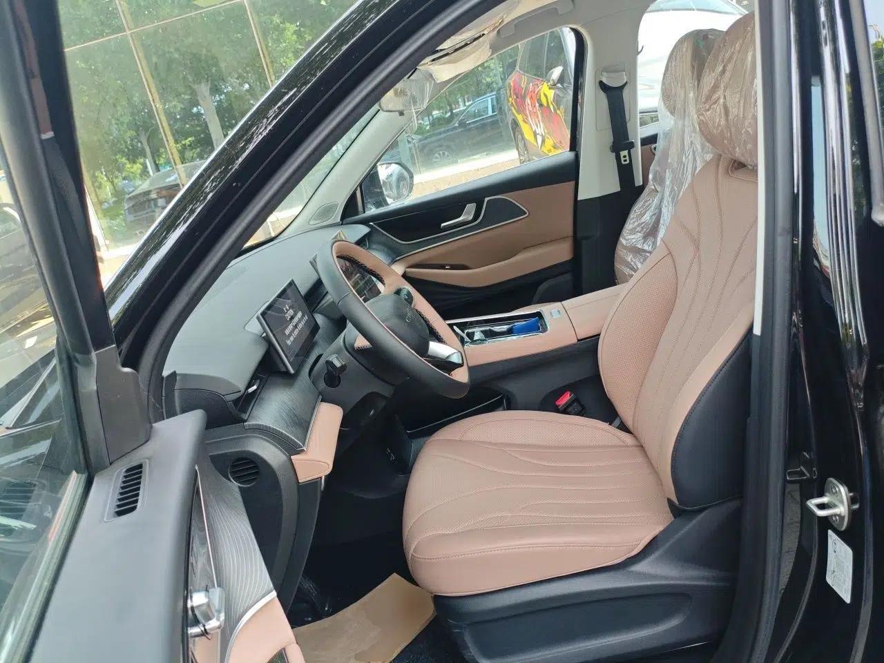 Chery Tiggo 8 L 2024 2.0T Two-Wheel Drive Comfort Edition 5 Seats — миниатюра 15