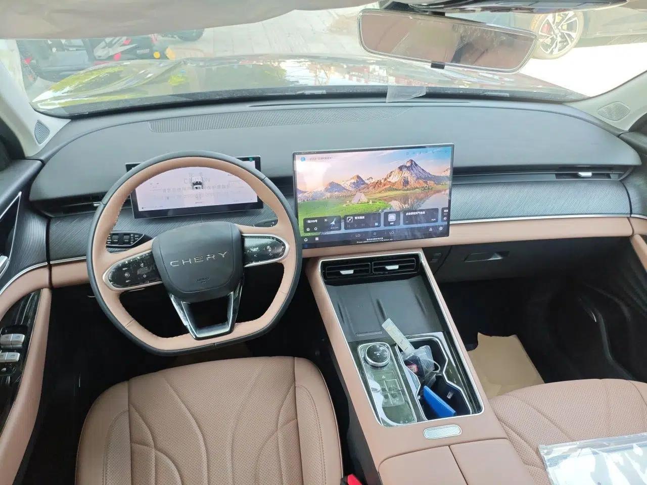 Chery Tiggo 8 L 2024 2.0T Two-Wheel Drive Comfort Edition 5 Seats — миниатюра 9