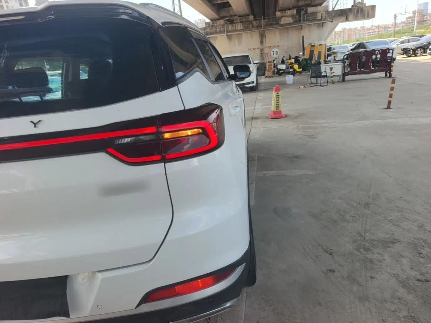 Chery Tiggo 7 PLUS 2022 1.5T CVT Luxury Version+ — миниатюра 9