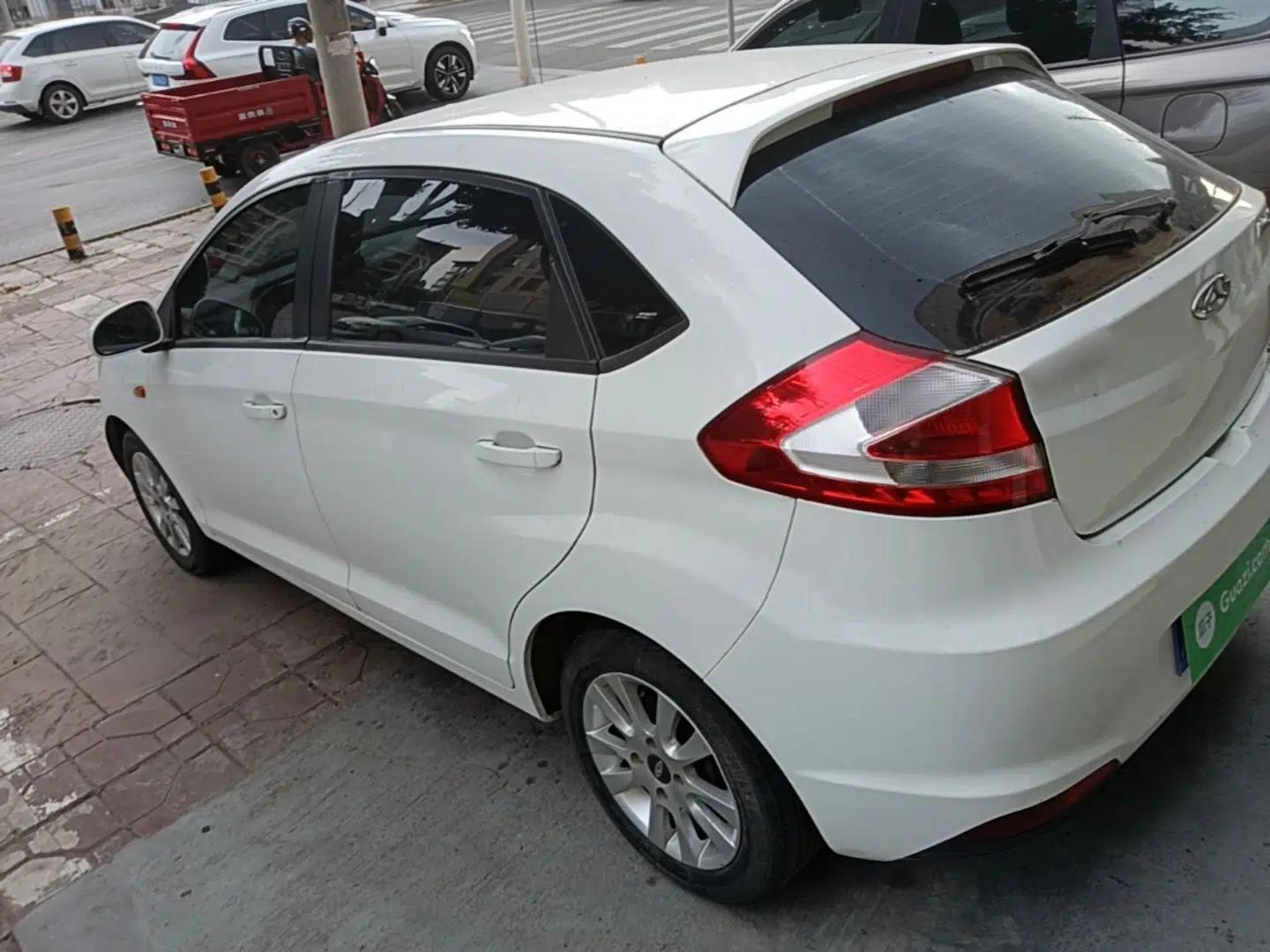 Chery Fengyun 2 2015 1.5L Manual New Edition — миниатюра 4