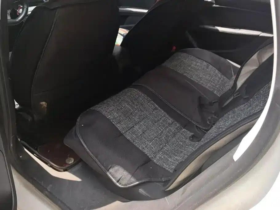 Peugeot 308 2018 1.6L Automatic Luxury Edition — миниатюра 11