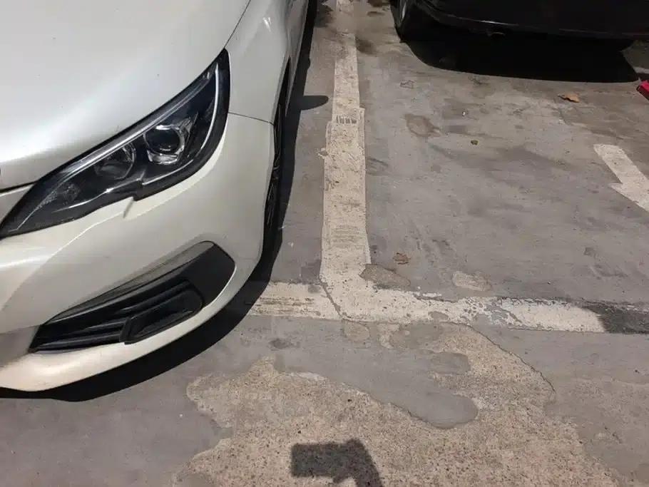 Peugeot 308 2018 1.6L Automatic Luxury Edition — миниатюра 5