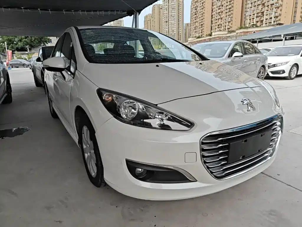 Peugeot 308 2014 Enjoy Edition Classic 1.6L Automatic Fashion Model — миниатюра 4