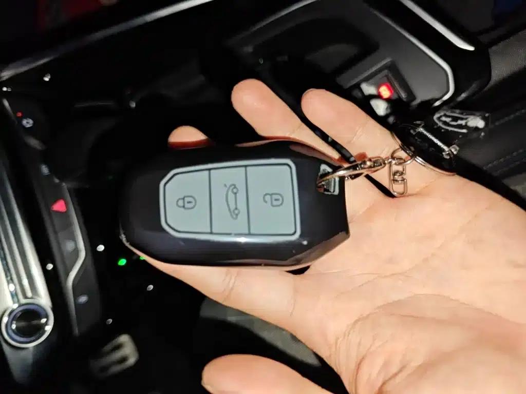 Peugeot 308 2016 350THP Automatic Premium Edition — миниатюра 12