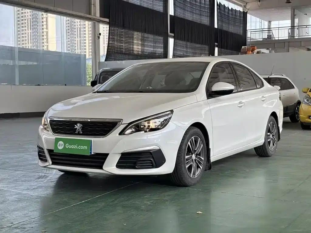 Peugeot 308 2016 1.6L Manual Fashion Edition — миниатюра 2