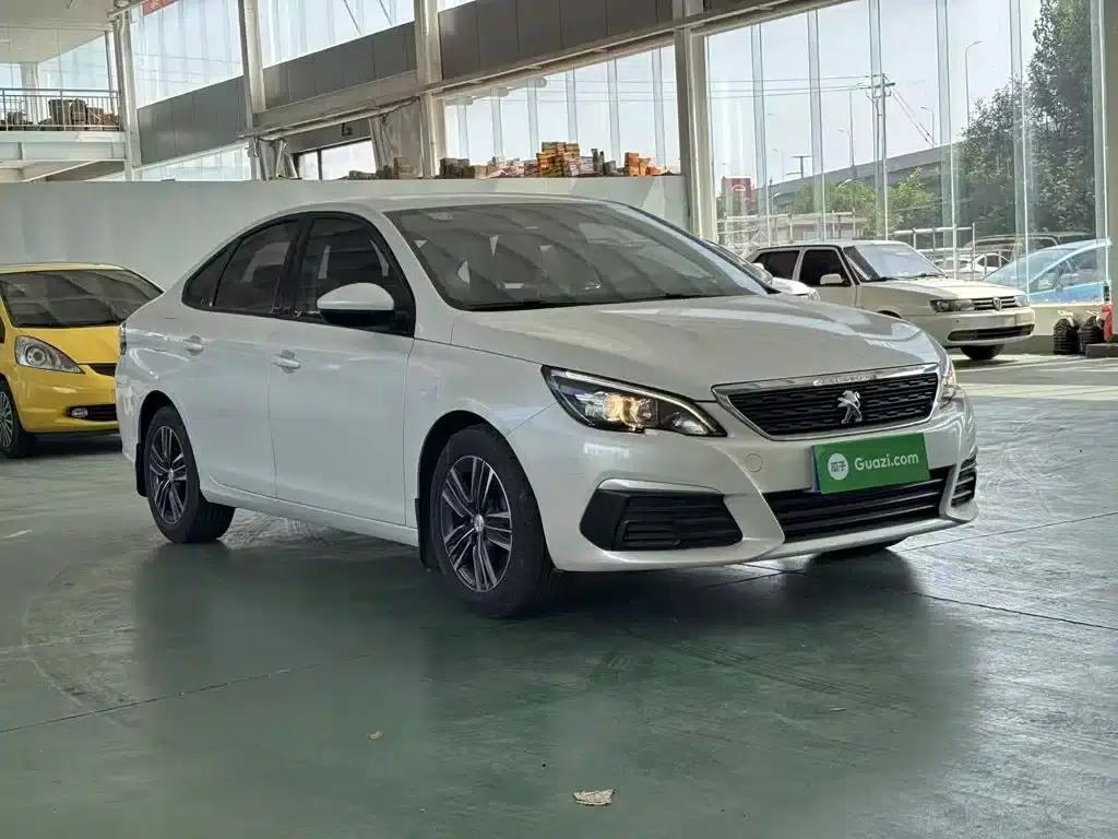 Peugeot 308 2016 1.6L Manual Fashion Edition — миниатюра 4