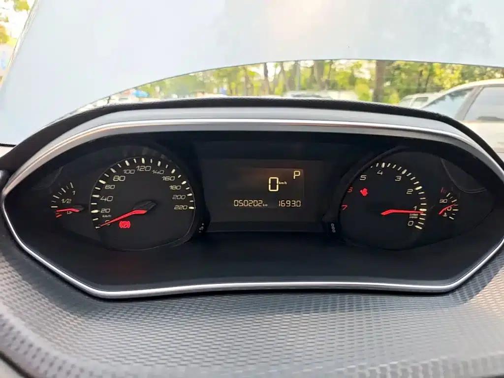Peugeot 308 2019 230THP Automatic Luxury Edition (China VI Emission Standard) — миниатюра 12