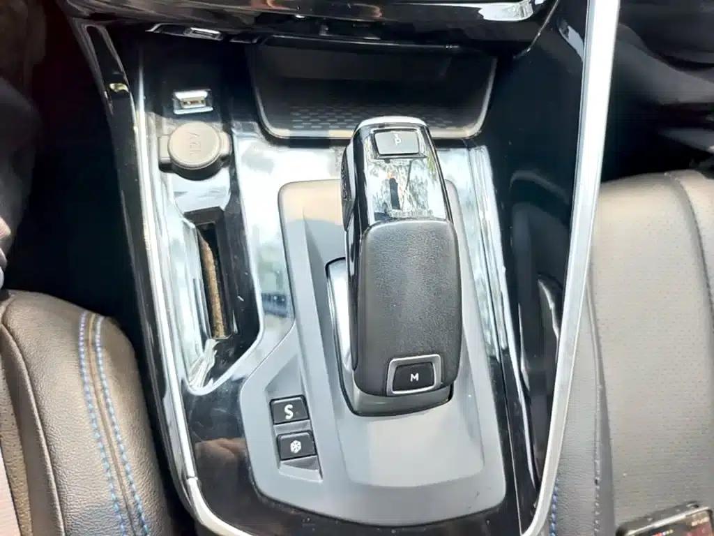 Peugeot 308 2019 230THP Automatic Luxury Edition (China VI Emission Standard) — миниатюра 14