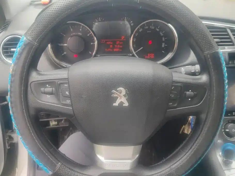 Peugeot 3008 2016 2.0L Automatic Classic Edition — миниатюра 15