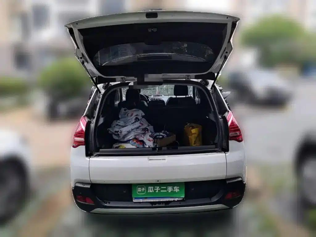 Peugeot 3008 2015 1.6THP Automatic Premium Edition — миниатюра 15
