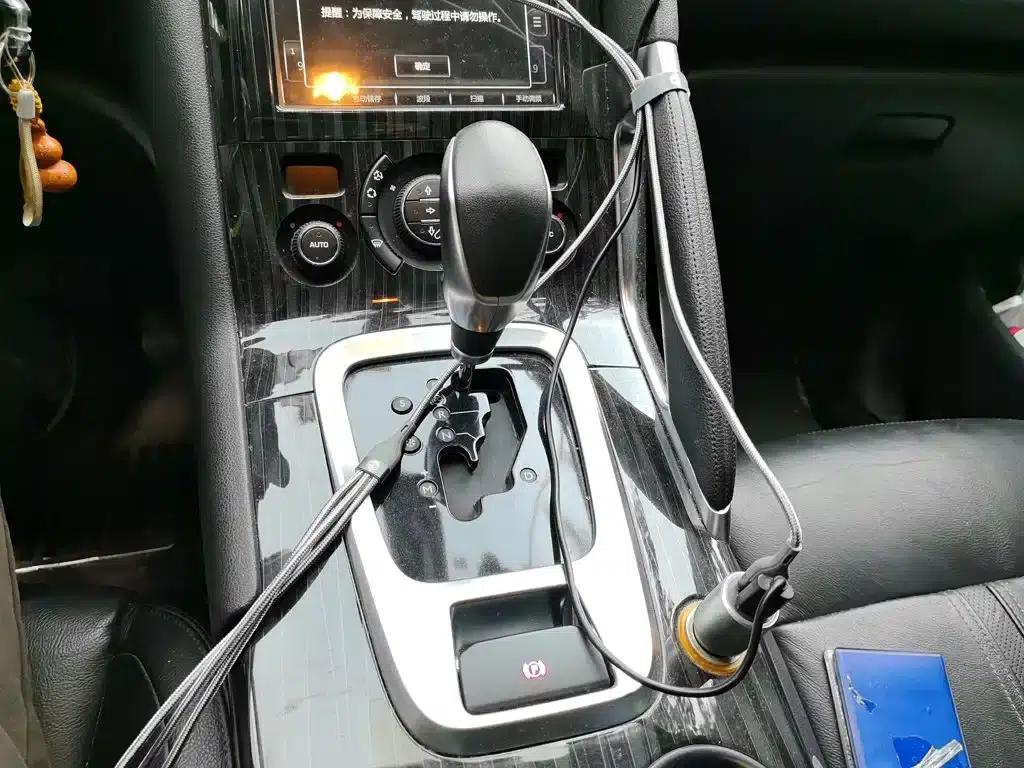 Peugeot 3008 2015 1.6THP Automatic Premium Edition — миниатюра 10