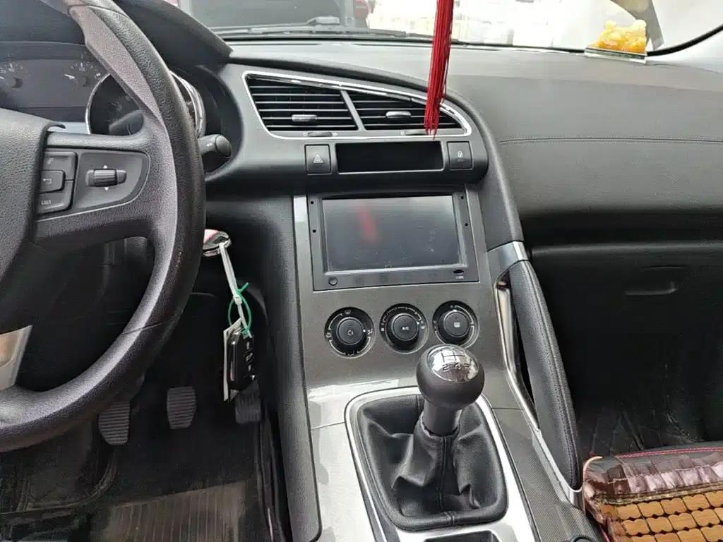 Peugeot 3008 2016 2.0L Manual Classic Edition — миниатюра 13