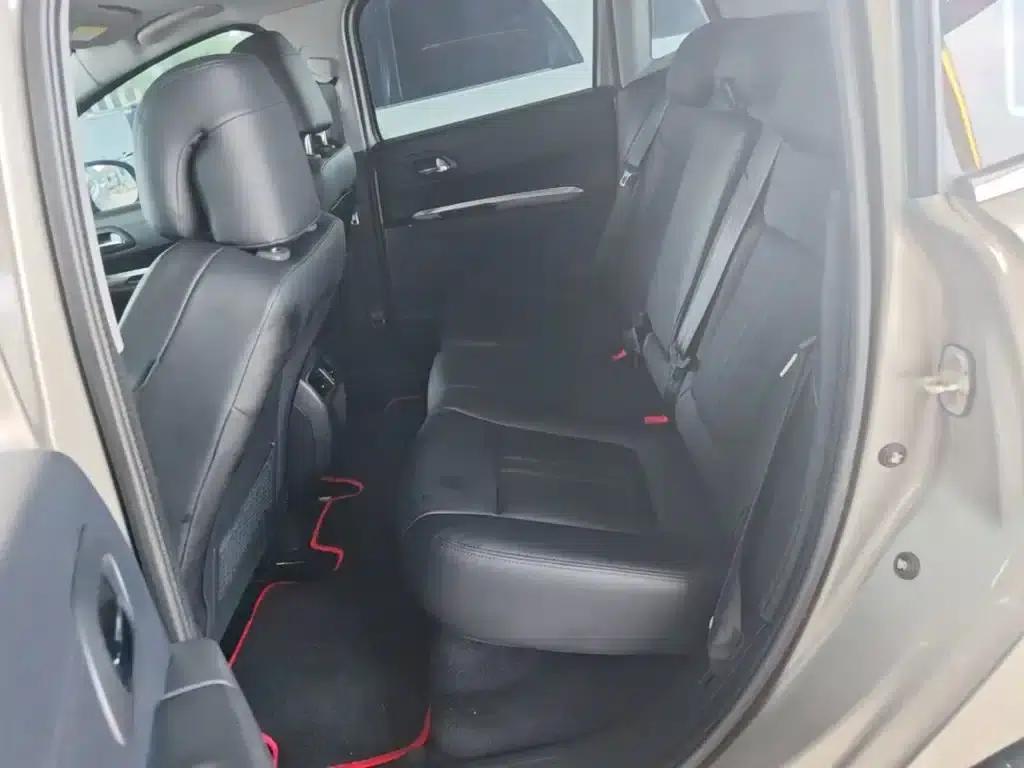 Peugeot 3008 2016 2.0L Automatic Classic Edition — миниатюра 17
