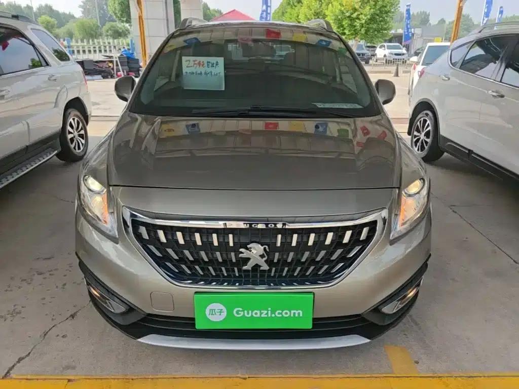 Peugeot 3008 2016 2.0L Automatic Classic Edition — миниатюра 3