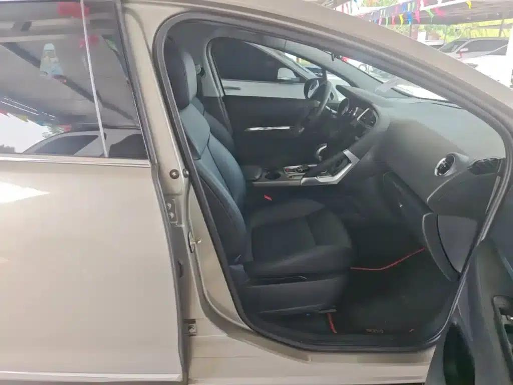 Peugeot 3008 2016 2.0L Automatic Classic Edition — миниатюра 25
