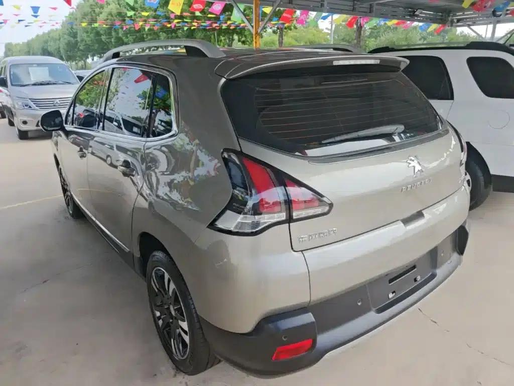 Peugeot 3008 2016 2.0L Automatic Classic Edition — миниатюра 5