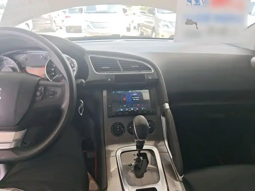 Peugeot 3008 2016 2.0L Automatic Classic Edition — миниатюра 10
