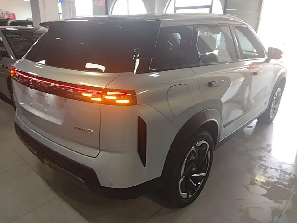 Chery Tiggo 7 C-DM 2025 1.5T 120KM Luxury Trim — миниатюра 6
