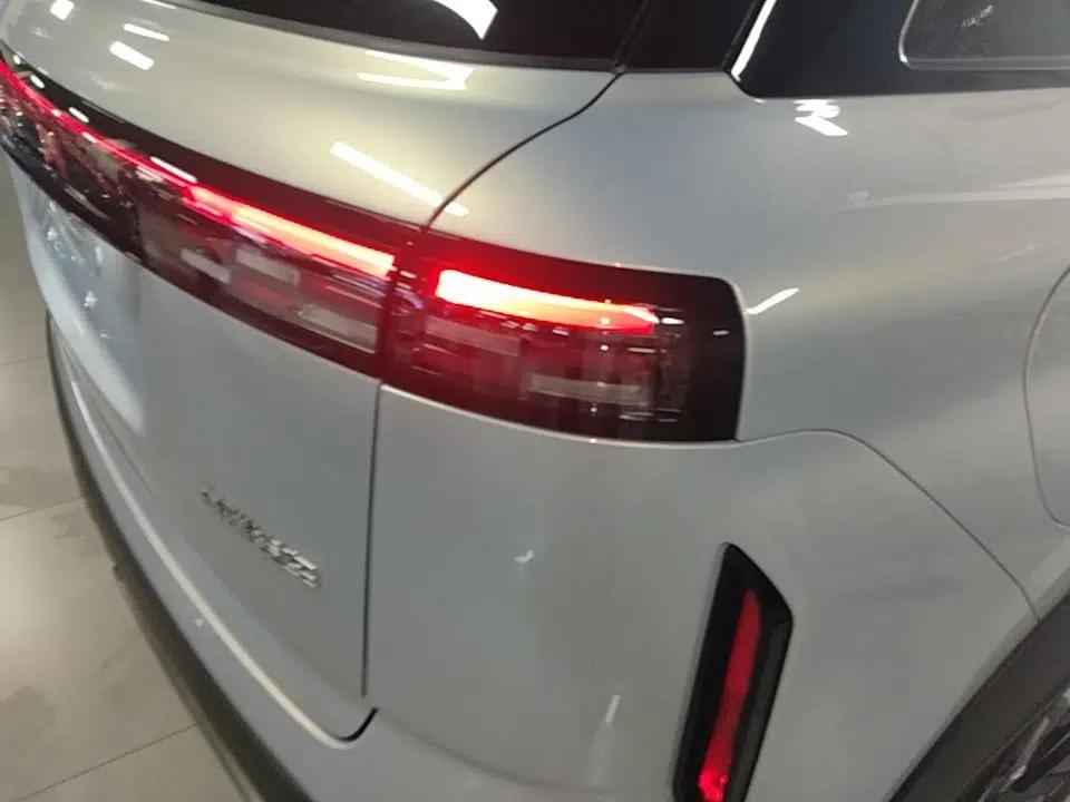 Chery Tiggo 7 C-DM 2025 1.5T 120KM Luxury Trim — миниатюра 9