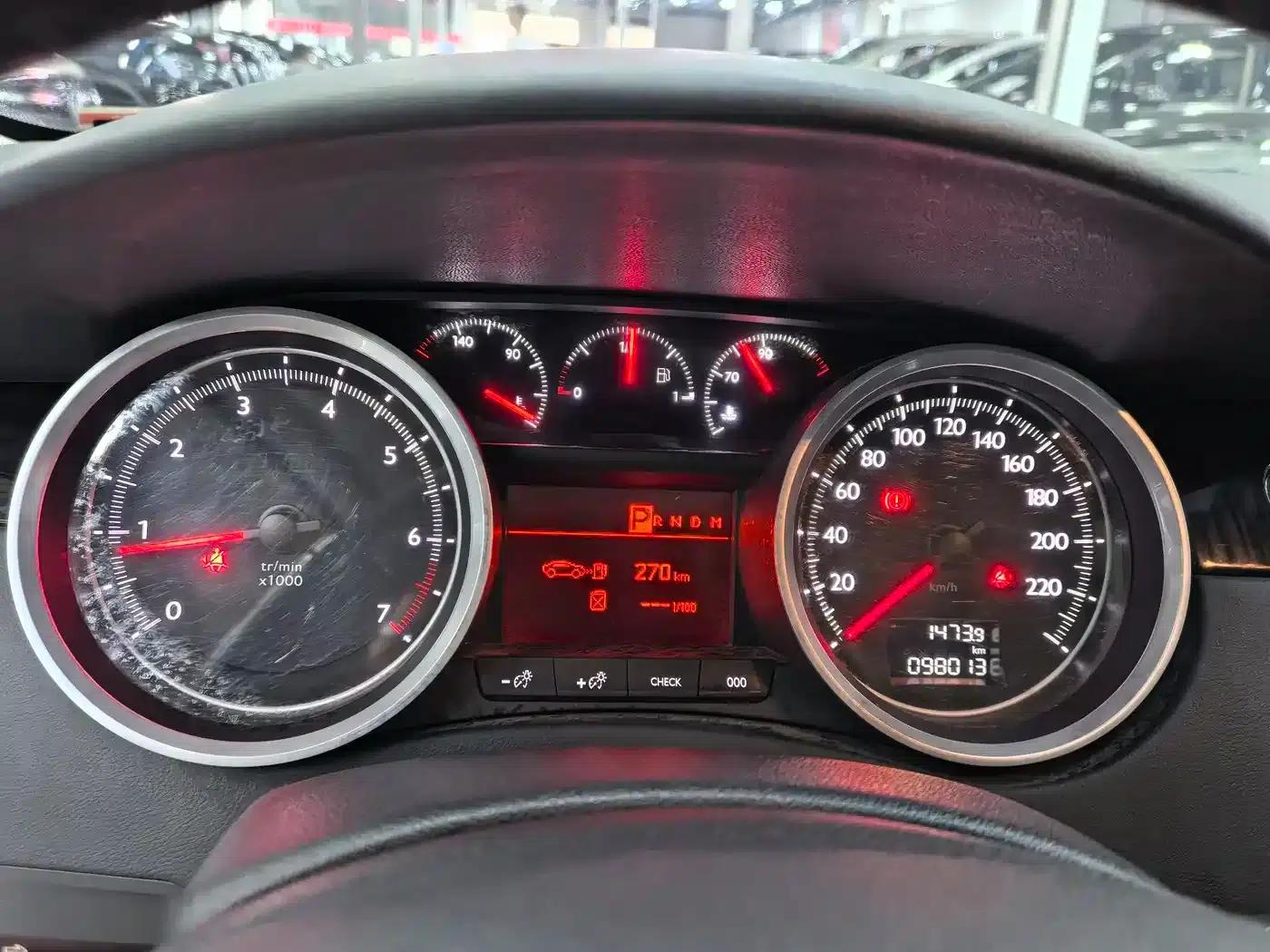 Peugeot 508 2012 2.0L Automatic Luxury Edition — миниатюра 6