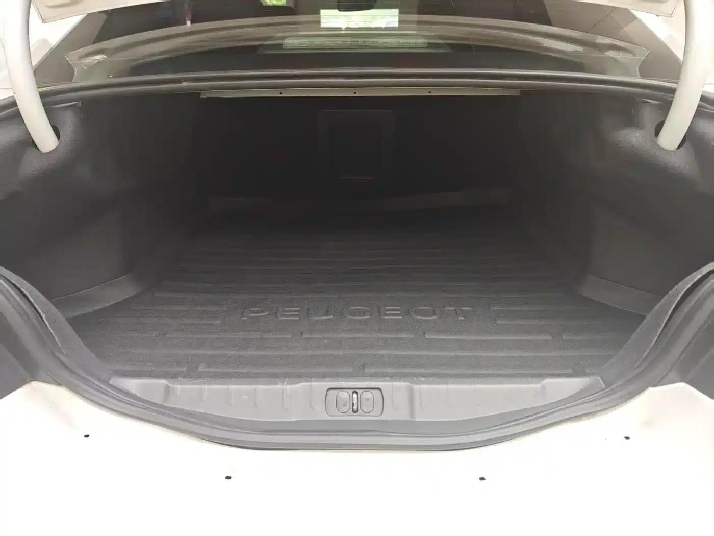 Peugeot 508 2015 1.8THP Automatic Premium Edition — миниатюра 11