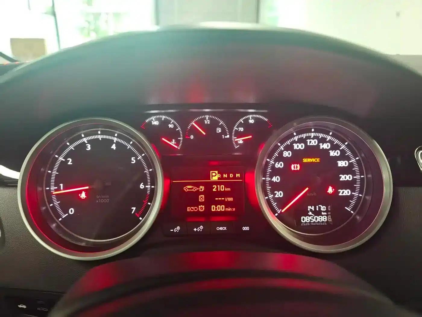 Peugeot 508 2015 1.8THP Automatic Premium Edition — миниатюра 21