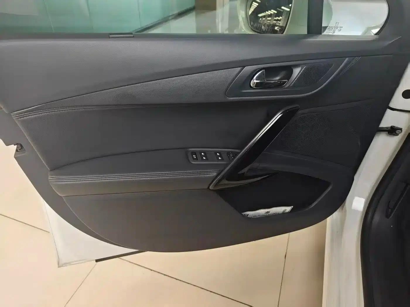 Peugeot 508 2015 1.8THP Automatic Premium Edition — миниатюра 25