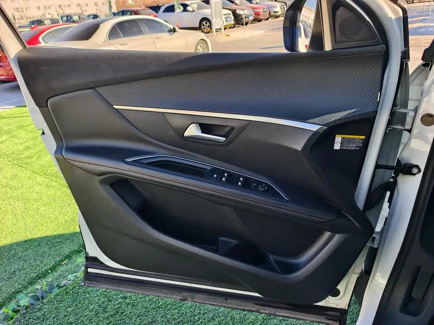Peugeot 4008 2018 350THP Elite Edition — миниатюра 8