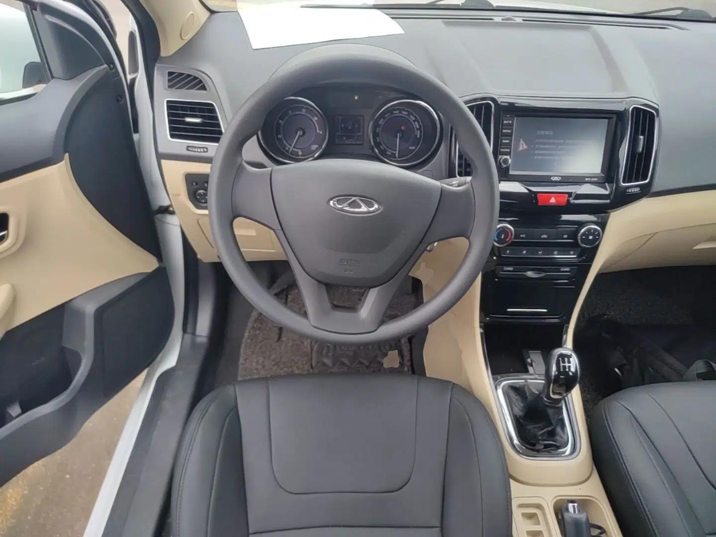 Chery E3 2015 1.5L Manual Fashion Model — миниатюра 13