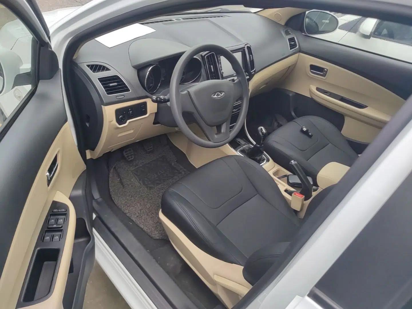 Chery E3 2015 1.5L Manual Fashion Model — миниатюра 18