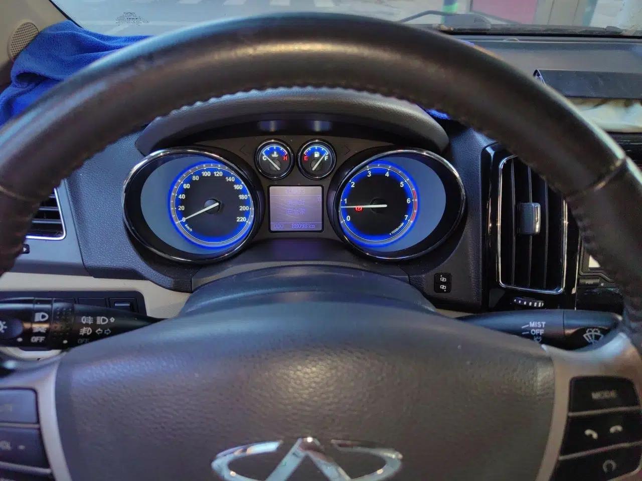 Chery E3 2013 1.5L Manual ZhiShang Model — миниатюра 11