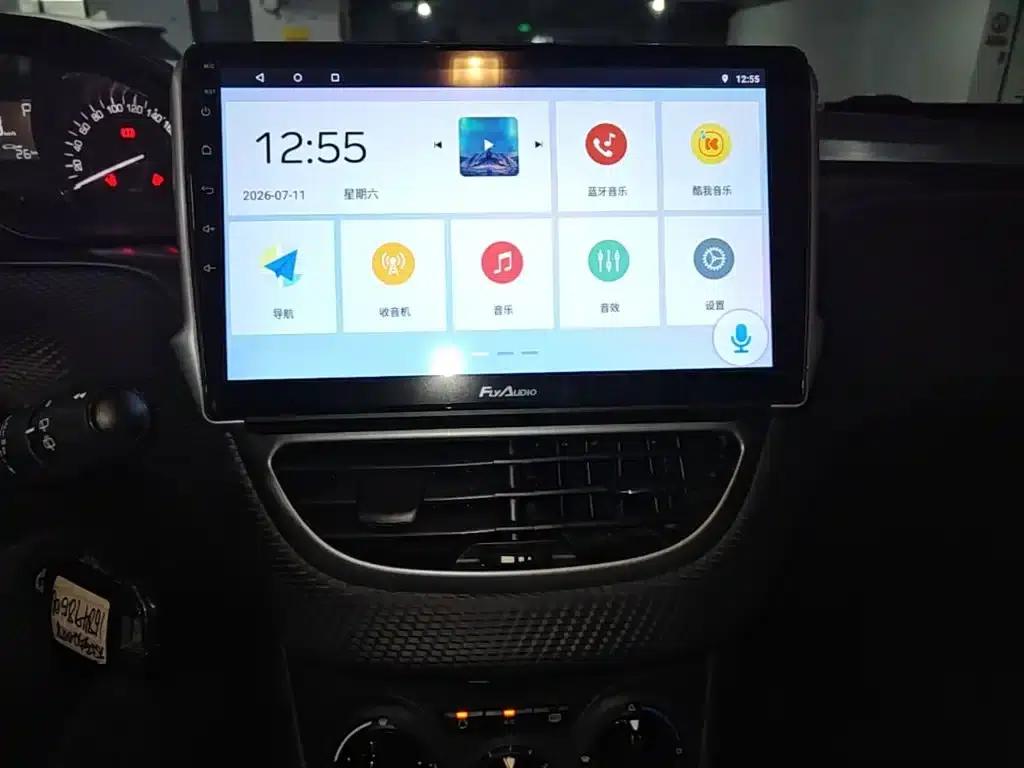 Peugeot 2008 2014 Model 1.6L Automatic Trend Edition — миниатюра 13