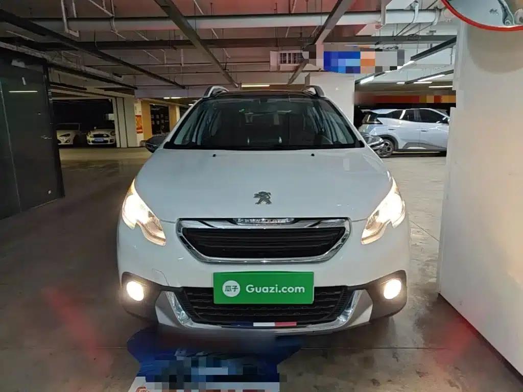 Peugeot 2008 2014 Model 1.6L Automatic Trend Edition — миниатюра 3