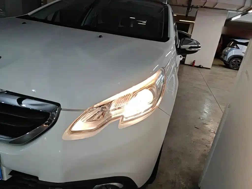 Peugeot 2008 2014 Model 1.6L Automatic Trend Edition — миниатюра 24