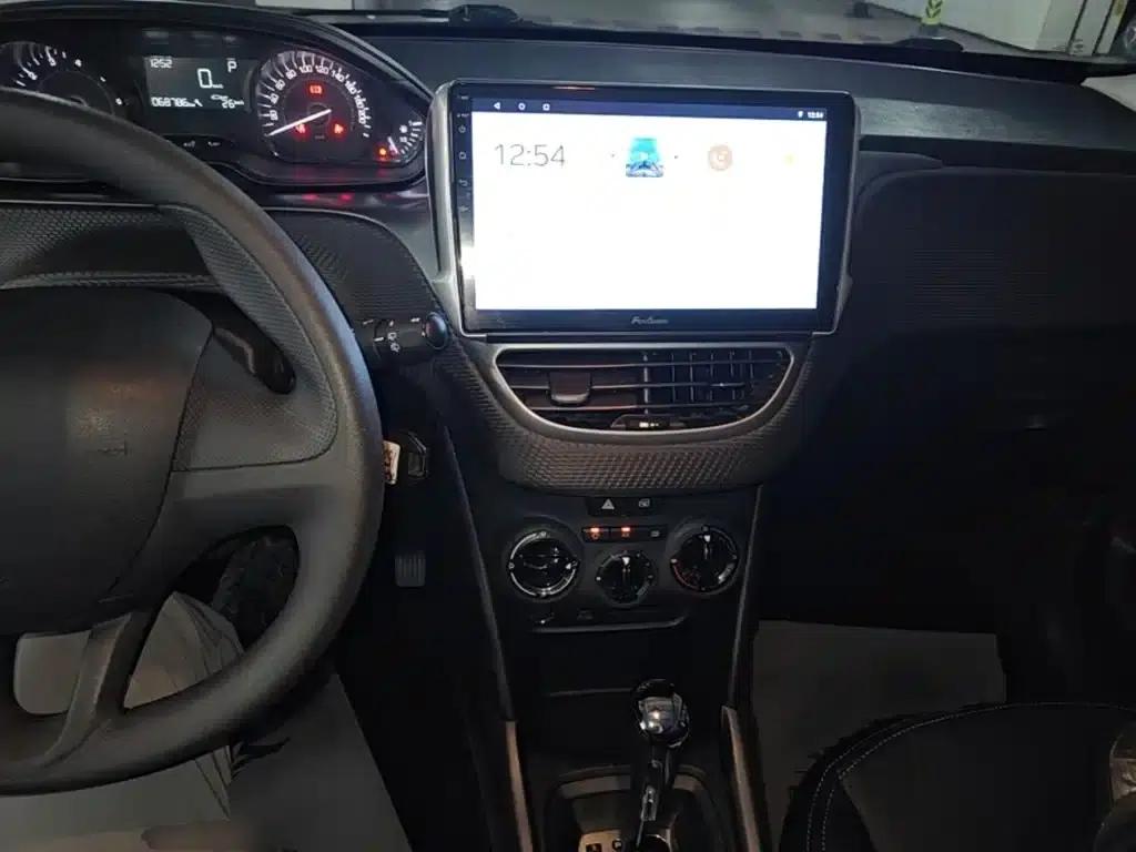 Peugeot 2008 2014 Model 1.6L Automatic Trend Edition — миниатюра 10