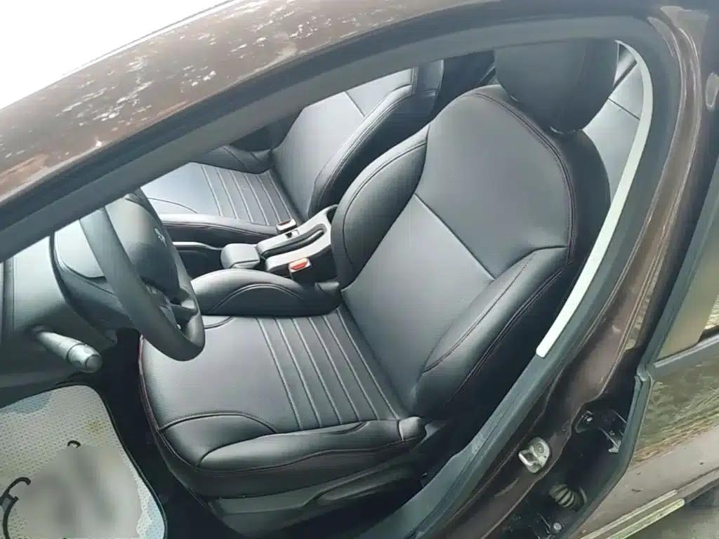 Peugeot 2008 2014 Model 1.6L Automatic Fashion Edition — миниатюра 15