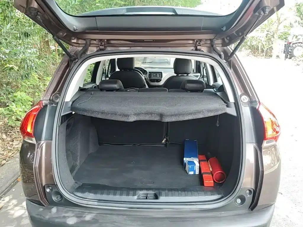 Peugeot 2008 2014 Model 1.6L Automatic Fashion Edition — миниатюра 19