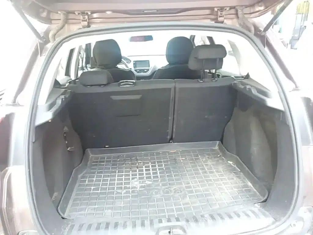 Peugeot 2008 2014 Model 1.6L Manual Fashion Edition — миниатюра 19