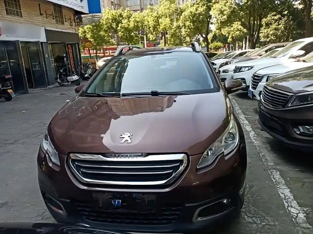 Peugeot 2008 2014 Model 1.6L Manual Fashion Edition — миниатюра 3