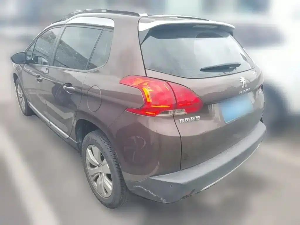 Peugeot 2008 2014 Model 1.6L Automatic Fashion Edition — миниатюра 9