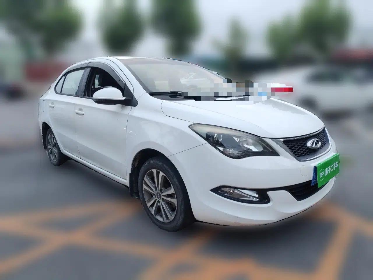 Chery Arrizo 3 2015 1.5L Manual - Powerful Version — миниатюра 3