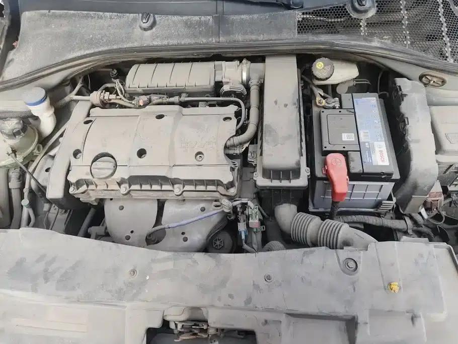 Peugeot 301 2016 1.6L Manual Comfort Edition — миниатюра 10
