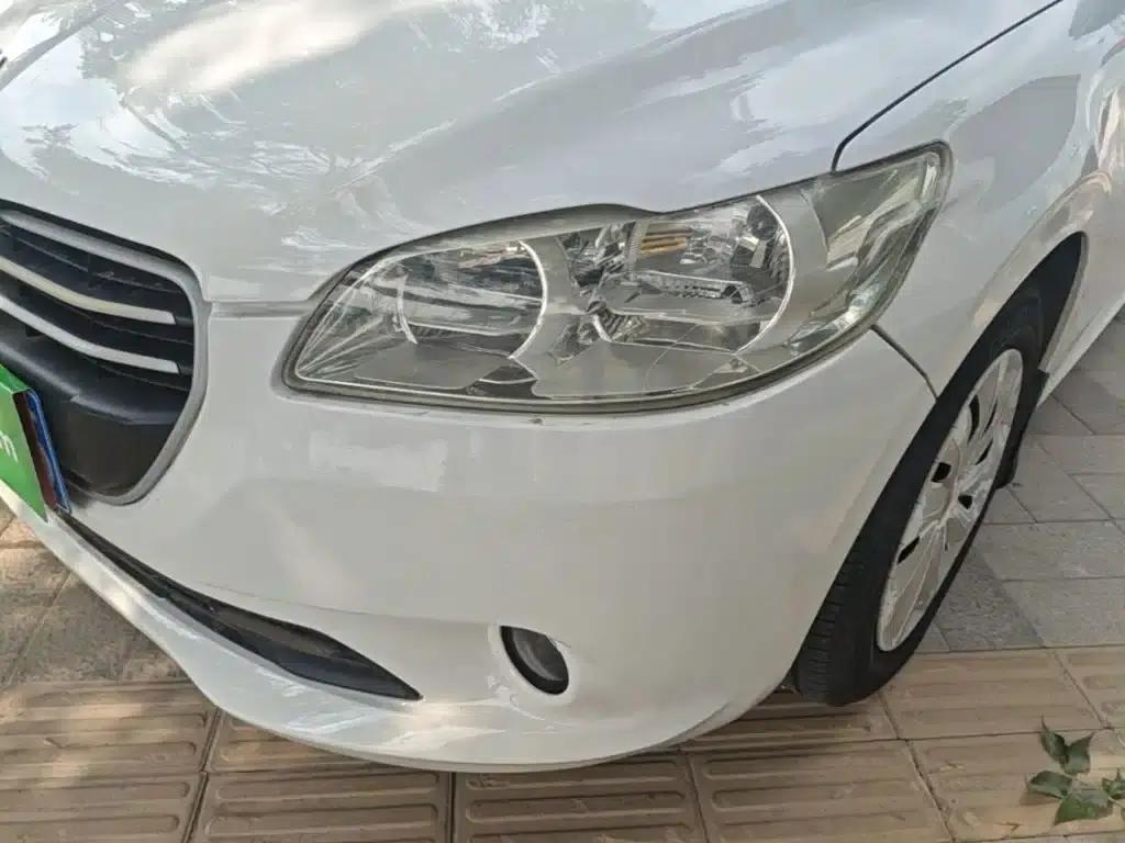 Peugeot 301 2016 1.6L Manual Comfort Edition — миниатюра 24