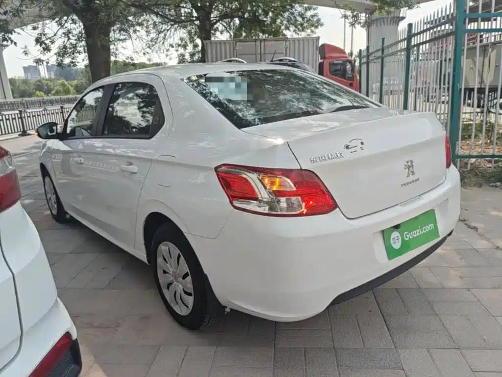 Peugeot 301 2016 1.6L Manual Comfort Edition — миниатюра 5